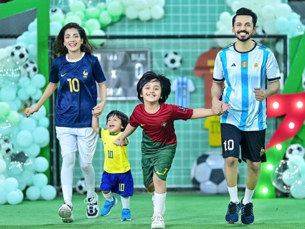 بیٹے کو کیسے سمجھاؤں کہ پاکستان میں کھیل اور شوبز سیاست کی نذر ہوچکے، بلال قریشی