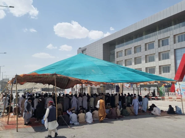 وزیراعلیٰ بلوچستان سے مظاہرین کے مذاکرات کامیاب، 5 روز سے جاری دھرنا ختم، 11 افراد بھی بازیاب